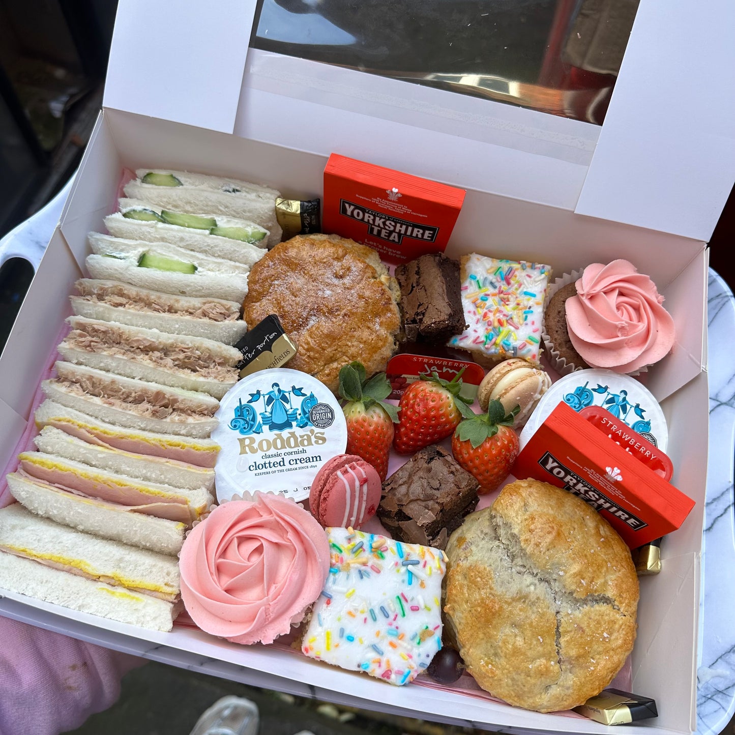 Mother’s Day VEGETARIAN Afternoon Tea Box for 2